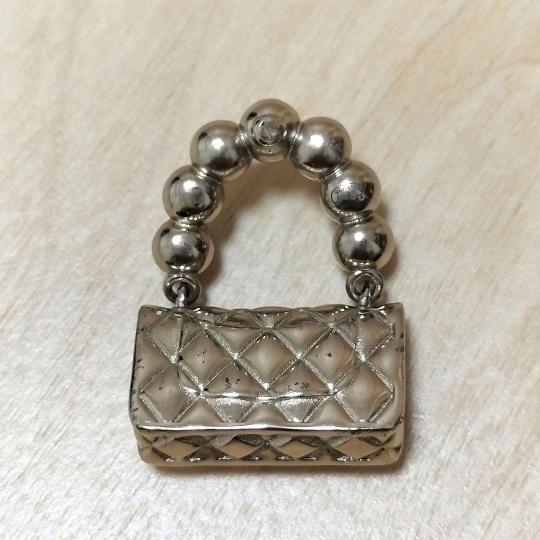 訳あり※シャネル マトラッセ バッグ型ブローチ CHANEL