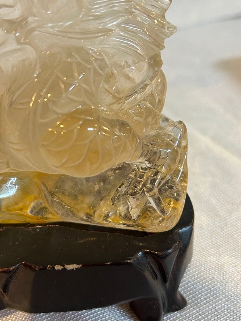 天然水晶 彫刻品 風水置物 龍と水晶球 1527g