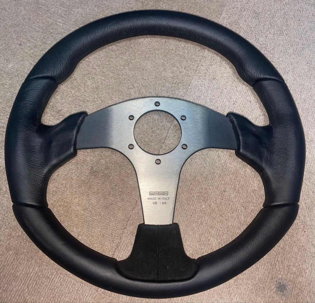 P極美品！ほぼ新品MOMO RACE 3000ステアリング 絶版廃番品 希