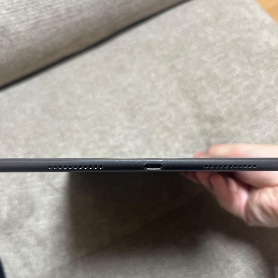 Apple iPad Air 第三世代 64GB 本体 スペースグレー