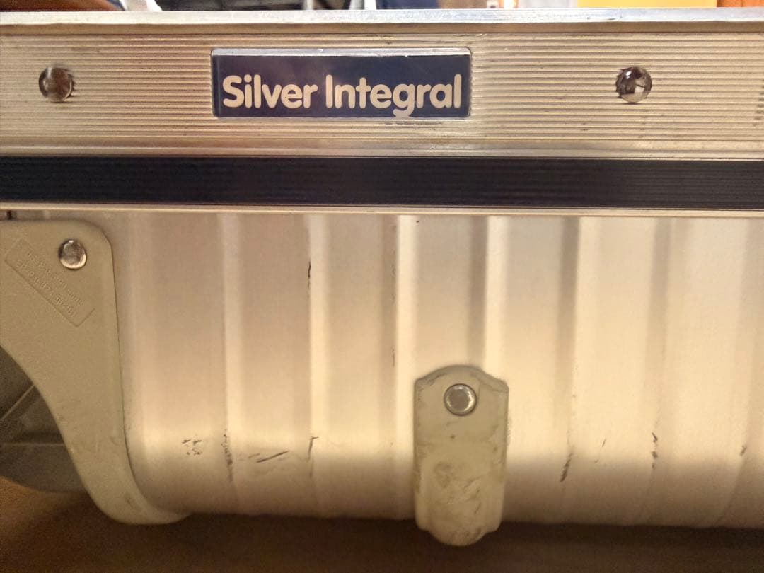 ■RIMOWA■リモワ■トパーズ■シルバーインテグラル82L 4輪　スーツケース