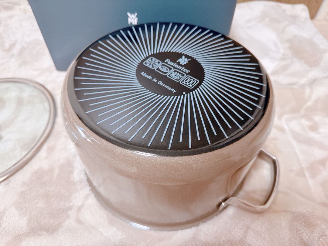 【新品開封済】WMFフュージョンテックミネラルハイキャセロール24ダークブラス