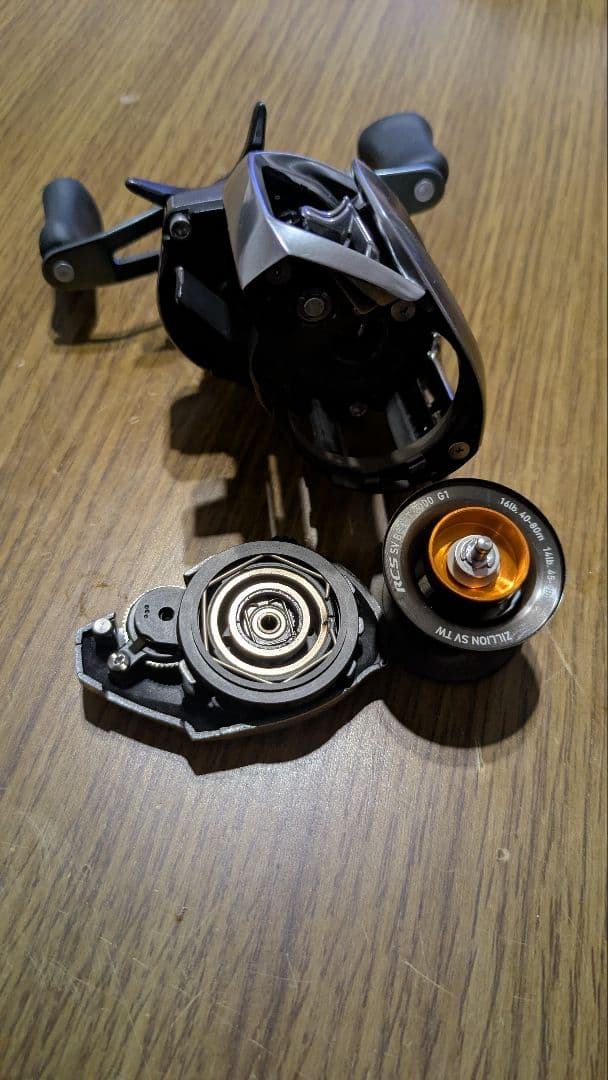 DAIWA 21ジリオンZILLION SV TW 1000H 右ハンドル