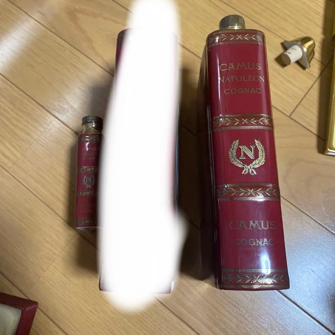 カミュCAMUS ナポレオン COGNAC BOOK 赤　未開封