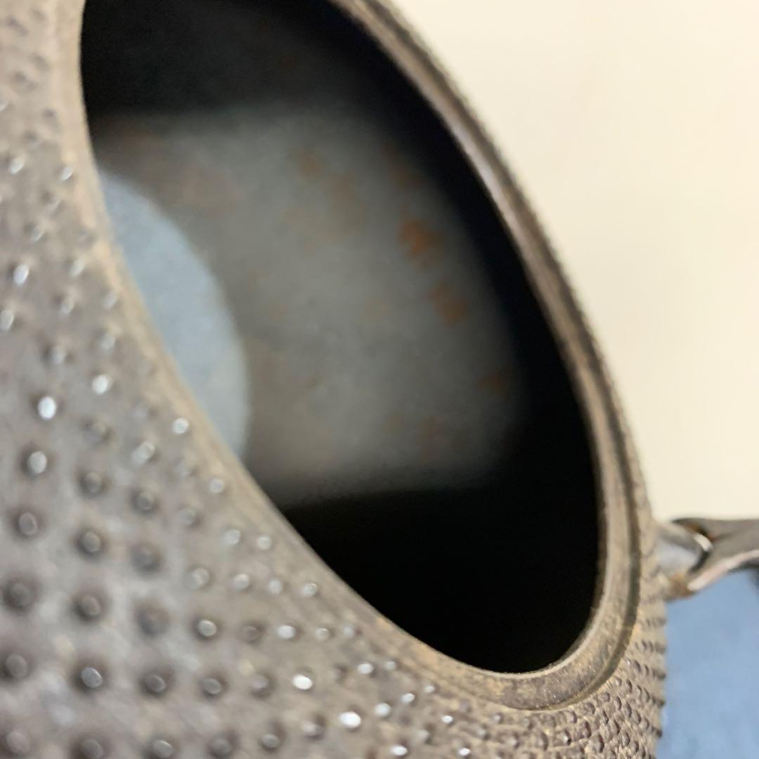 未使用品　南部藩御用鋳物師　１６代鈴木盛久(成郎)作 鉄瓶