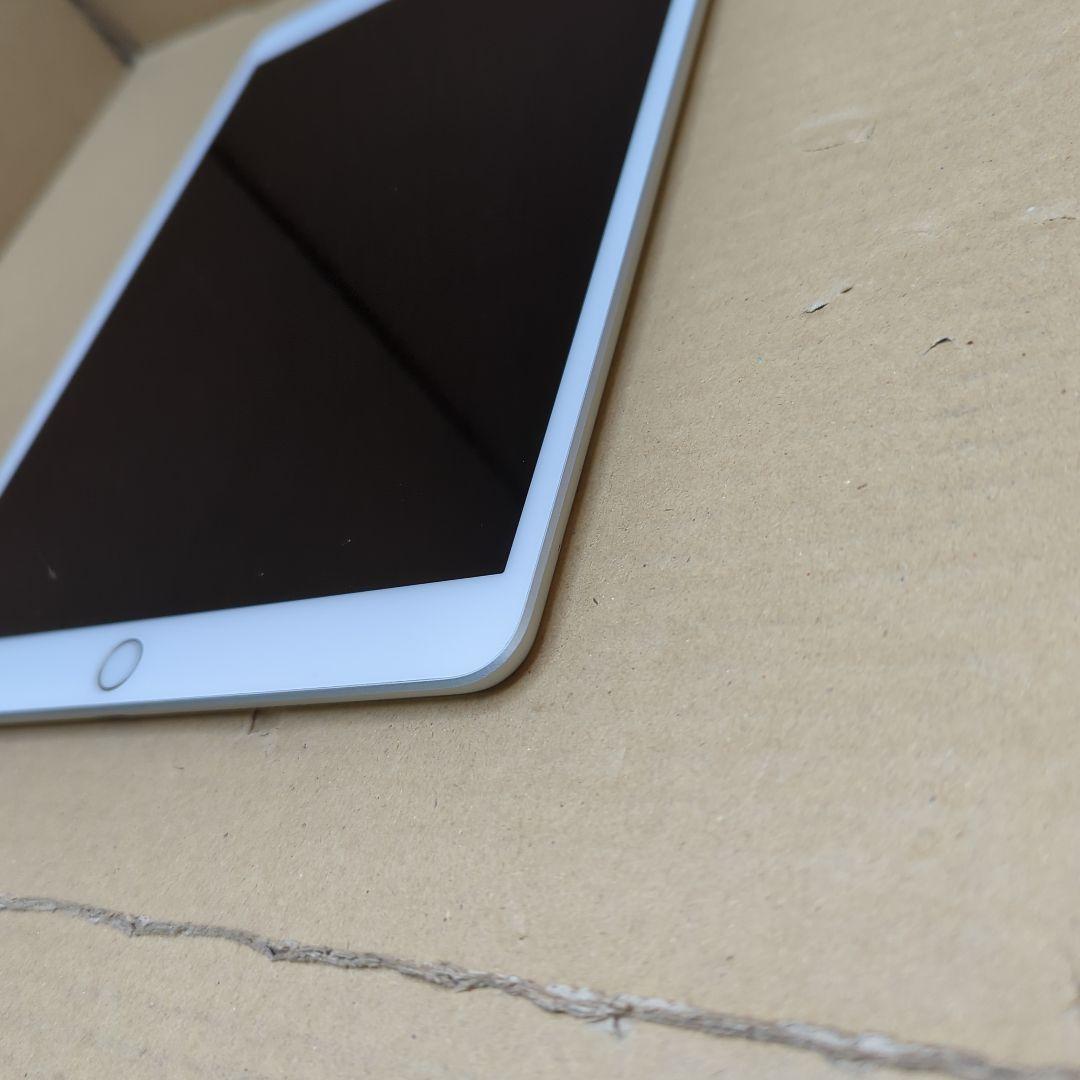 iPad Air (第３世代) Wi-Fi+セルラー　 64GB シルバー