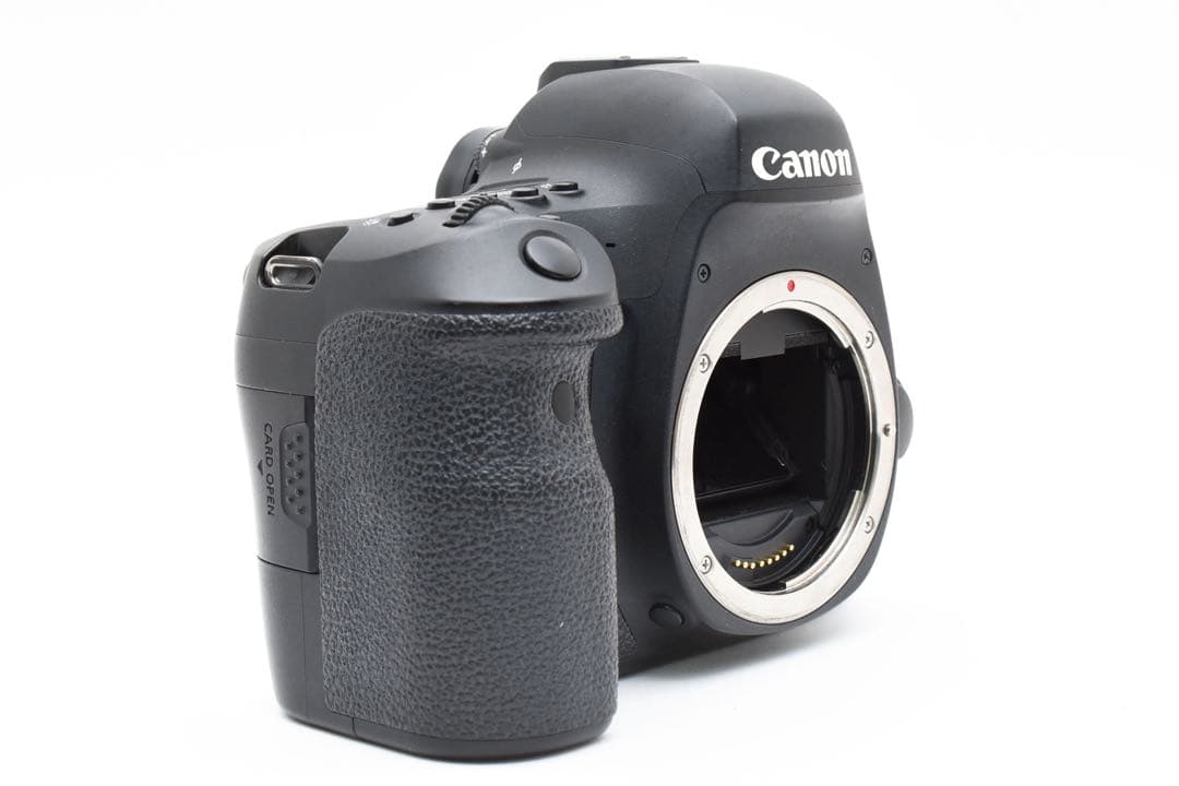 Canon EOS 6D Mark II標準&望遠&単焦点トリプルレンズセット