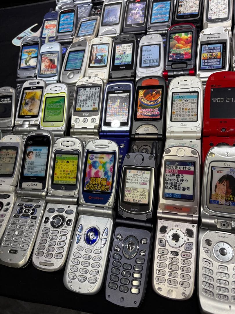 【まとめて90点セット】モックアップ 販売店模型 携帯電話 ガラケー