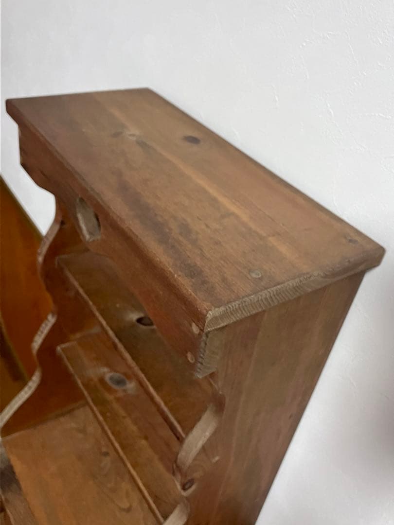 カントリー家具　ハートのキャビネットA