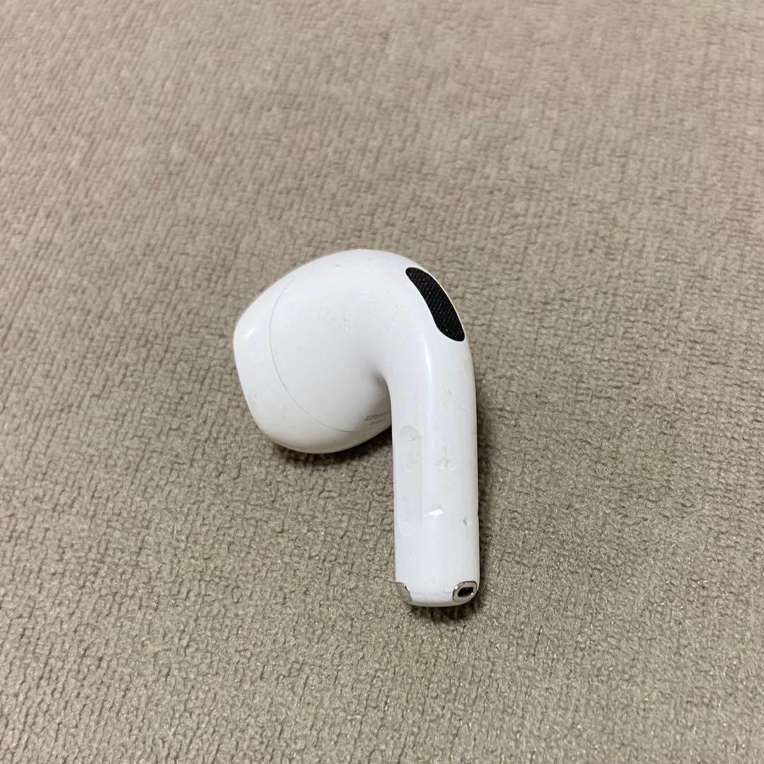 AirPods 4（ANC）本体 ホワイト A3055 3056
