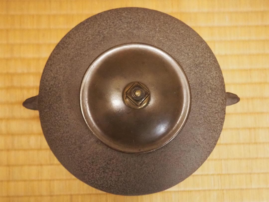 下間庄兵衛造『尻張釜』（極箱）