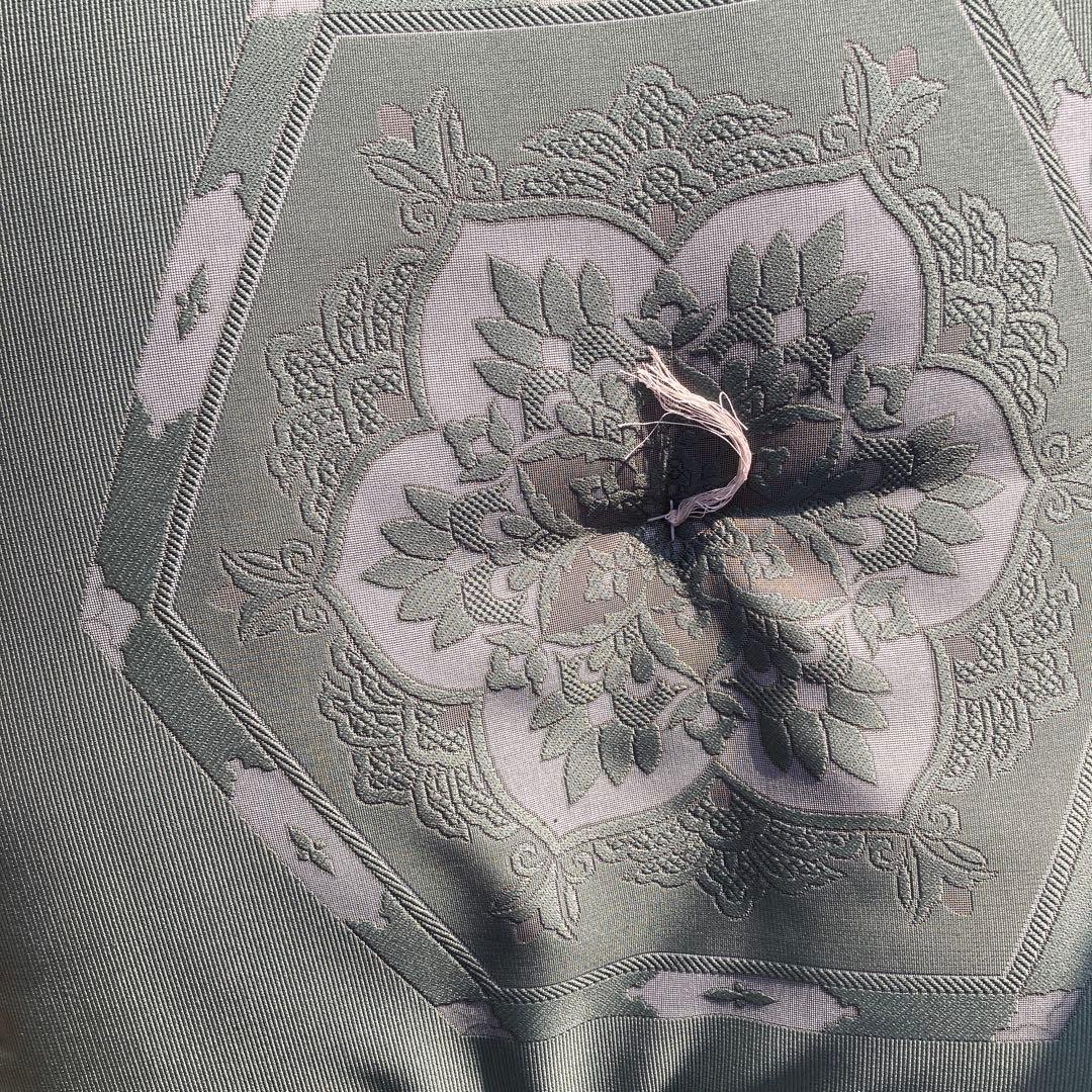 高級座布団５枚送料込み