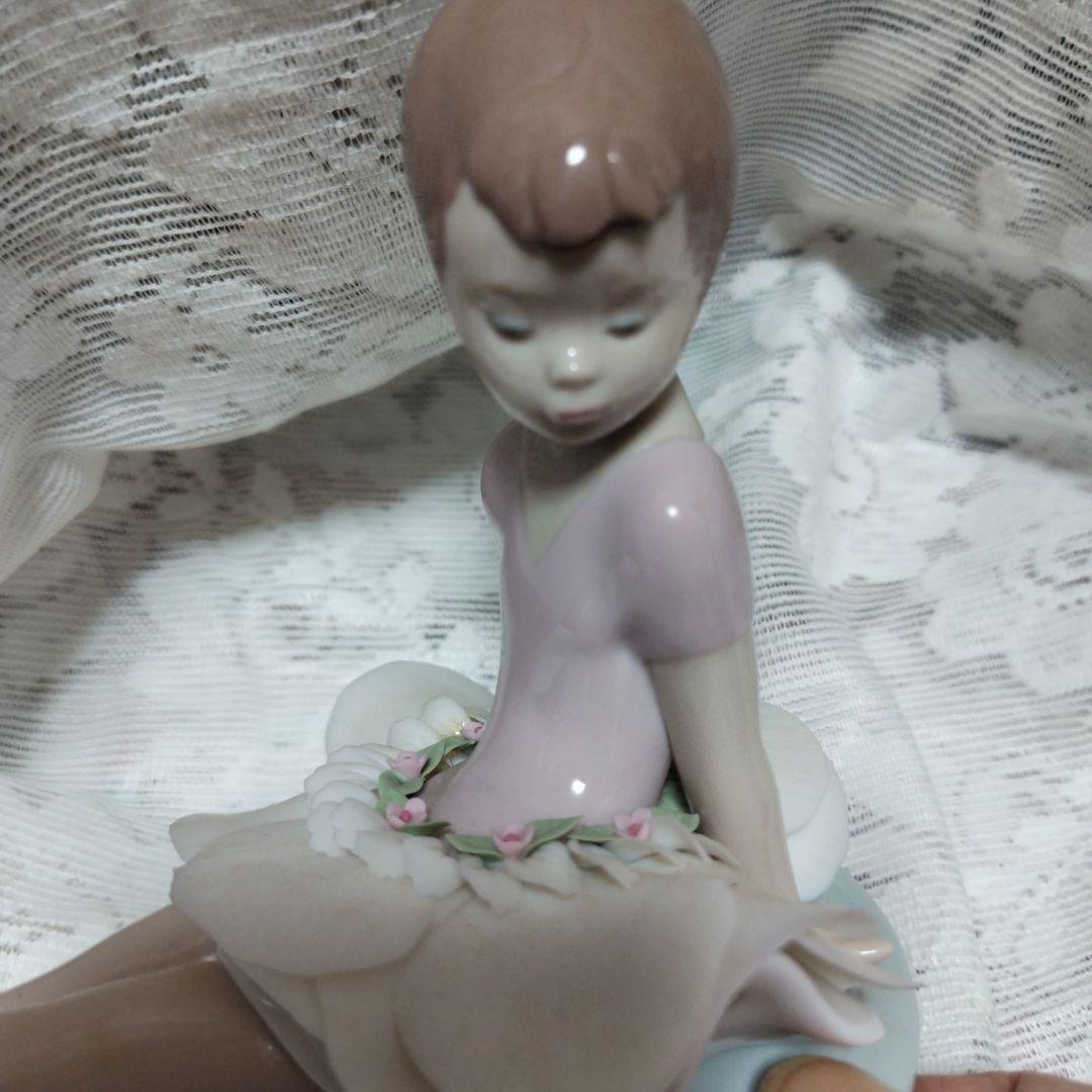 リヤドロ6690　ロージー（箱無し、欠けあり)