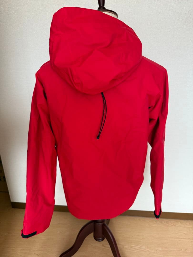 JACKALL ハードシェルジャケット　レッドM