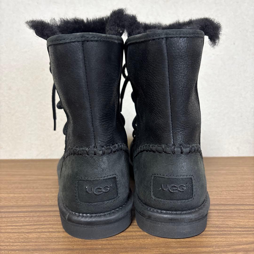 試着のみ　UGG ブーツ　黒　24センチ