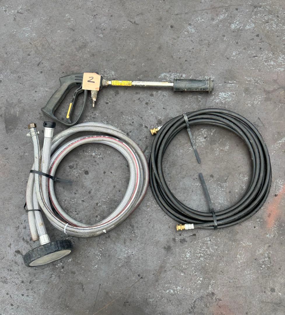 2. 鶴見電動洗浄機HPJ-140-1 100V 60Hz 1.1馬力