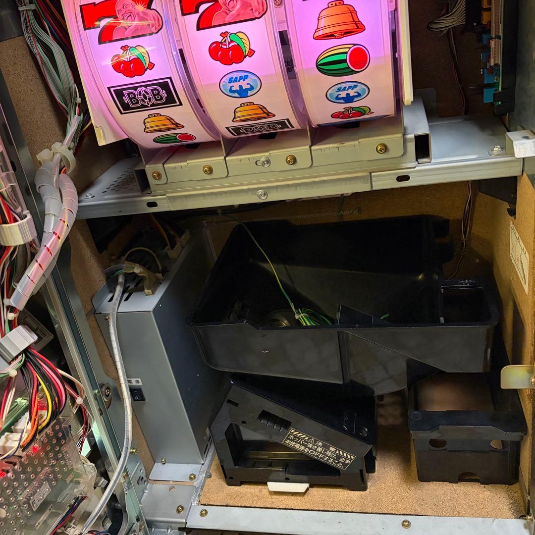 エレコ ビーストサップ４号機 数百枚付 スロット実機