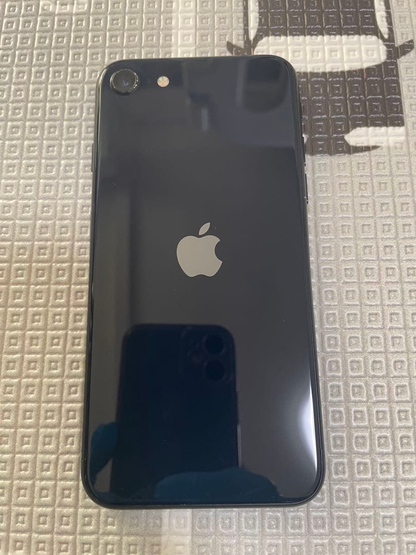 iPhone SE 第3世代 64 GB ミッドナイト黒　SIMフリー