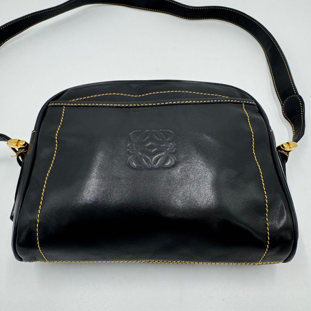 ロエベ アナグラム レザー イエローステッチ ショルダーバッグ 斜め掛け 黒