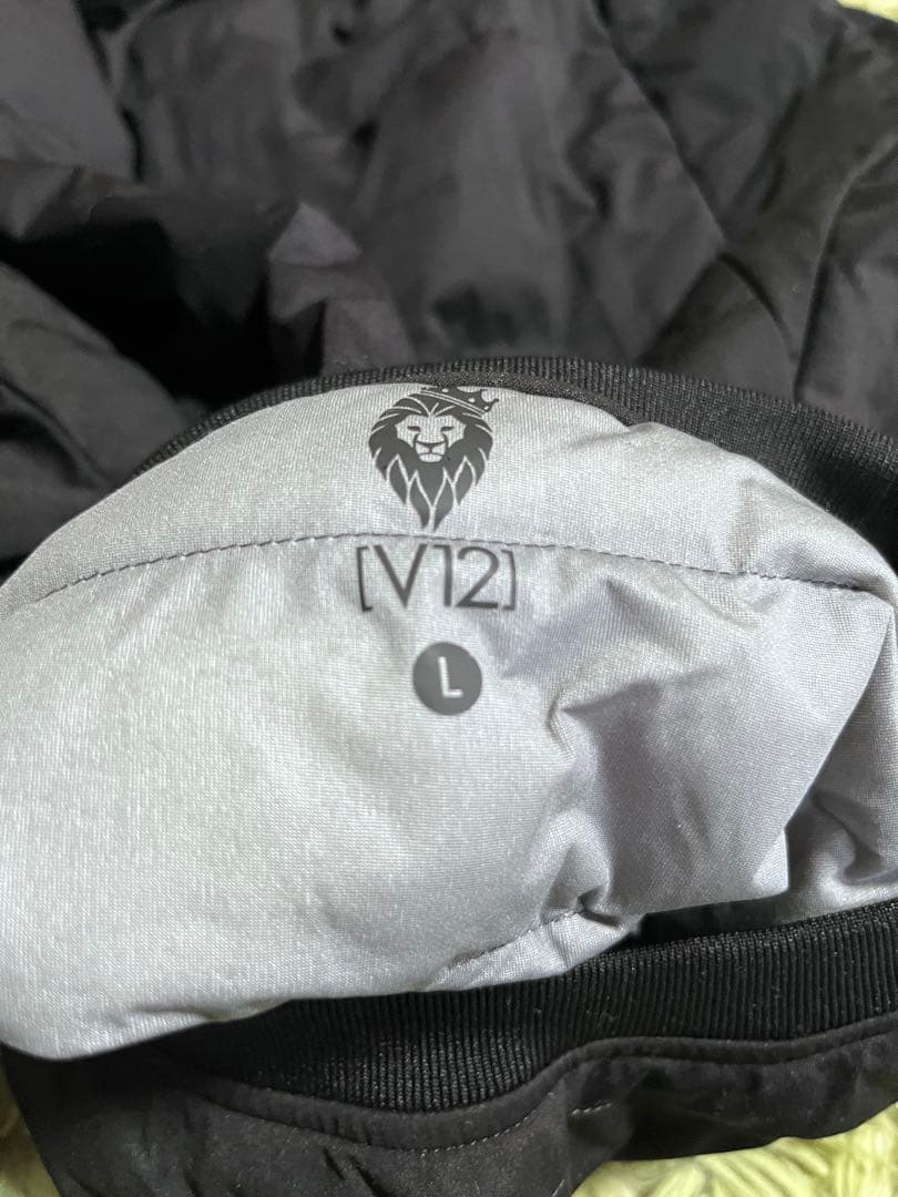 V12 ダウンジャケット Lサイズ