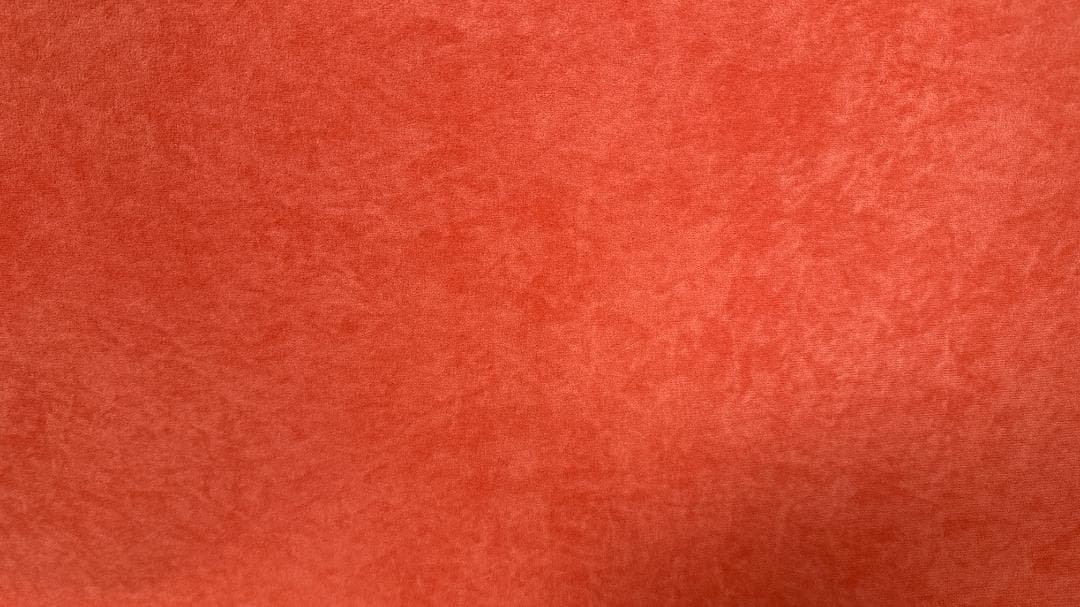 オシャレな2人掛けソファー　オレンジピンク　ピーチスキン