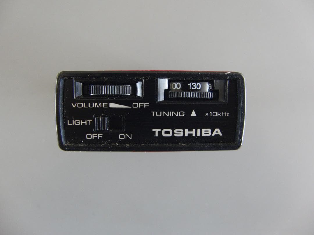 東芝トランジスタラジオ　キャビンデザイン（ライト付き）