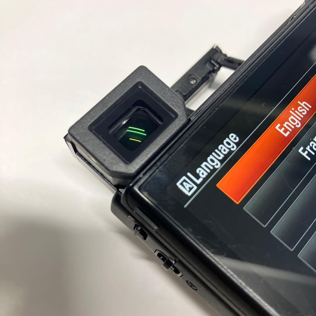 ポ*プ様 【訳あり】Sony RX100M5 デジタルカメラ【動作良好】