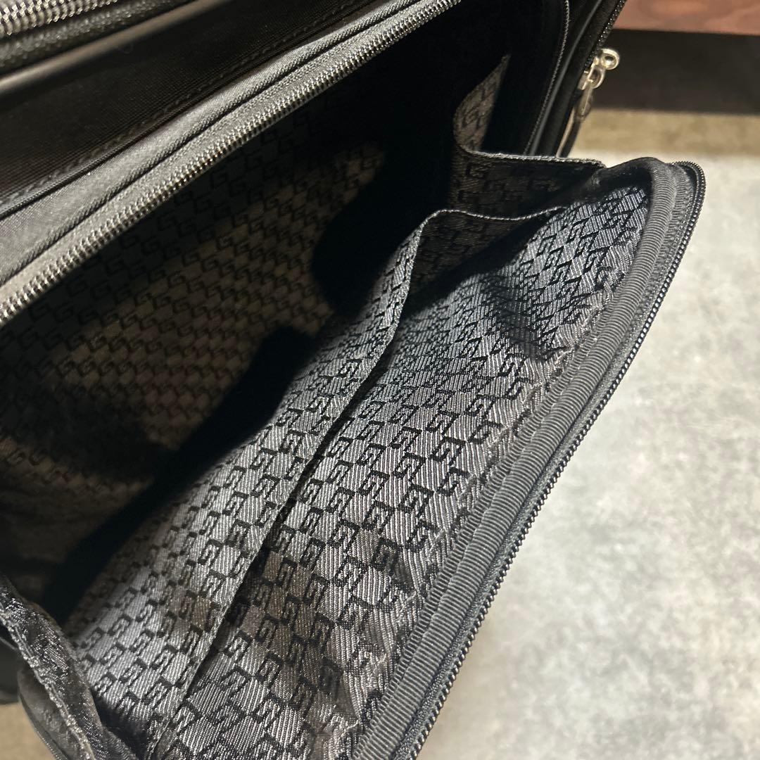 GUCCI キャリーケース　旅行　キャリーバッグ
