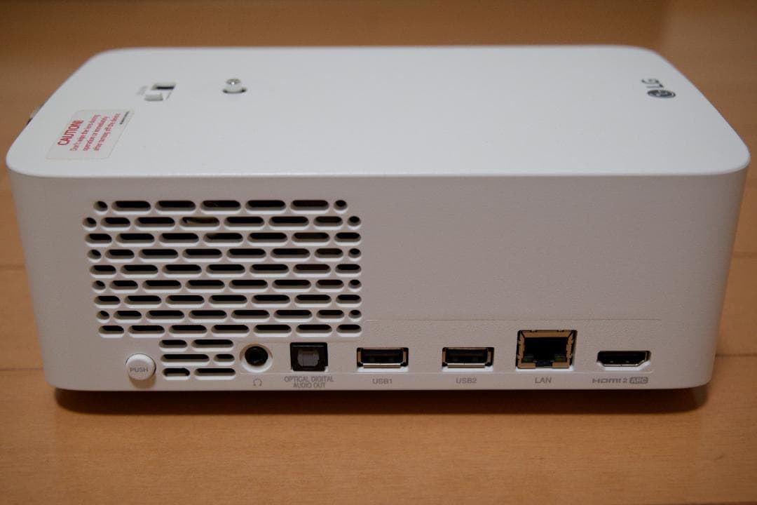 プロジェクター LG CineBeam HF60LS