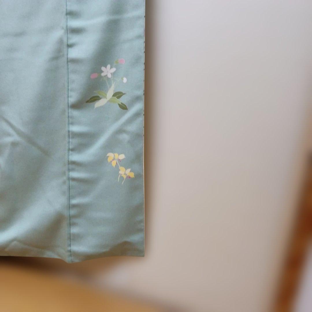 薄緑色 花柄 訪問着