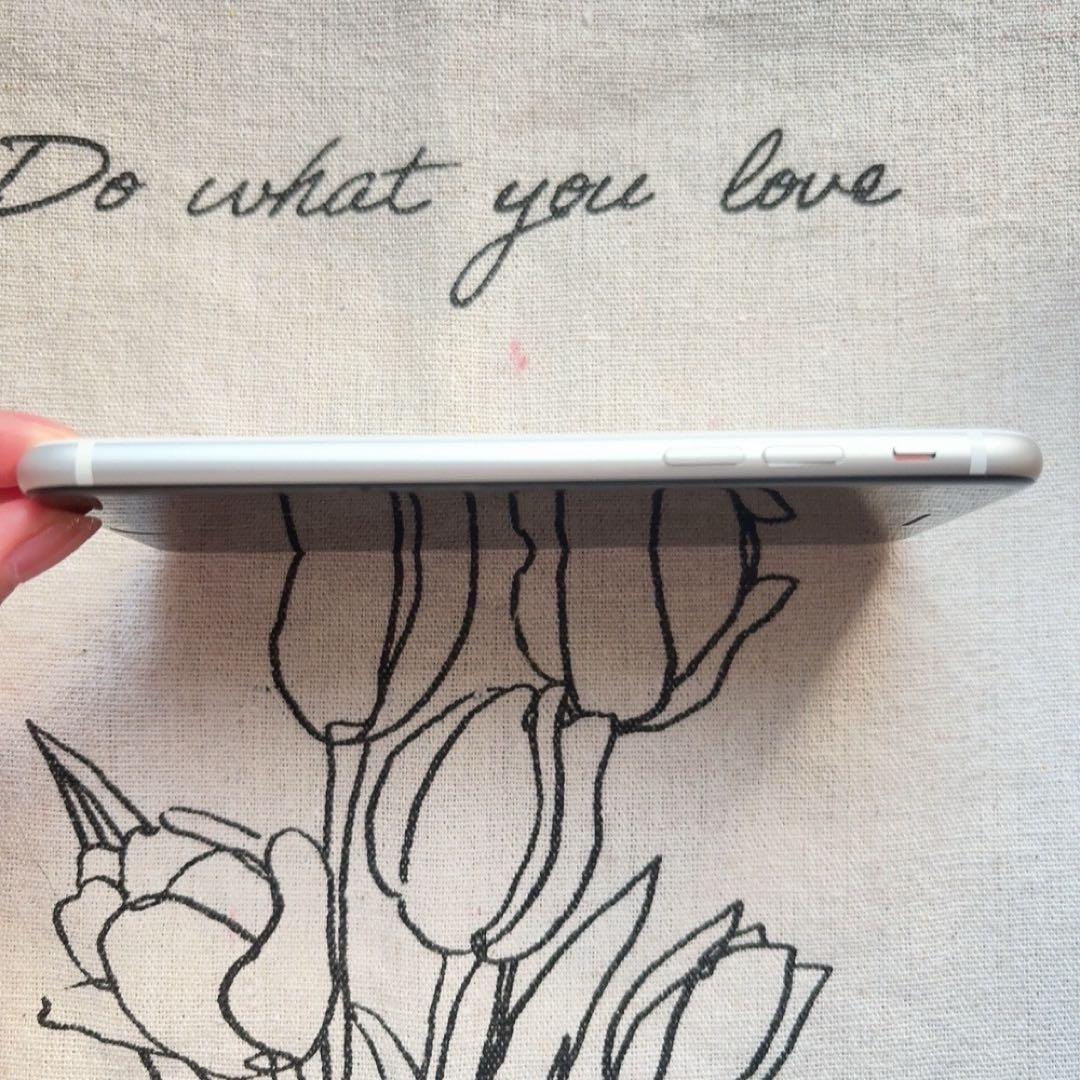 iPhone SE 第2世代 本体 充電器 イヤホン 64GB SIMフリー