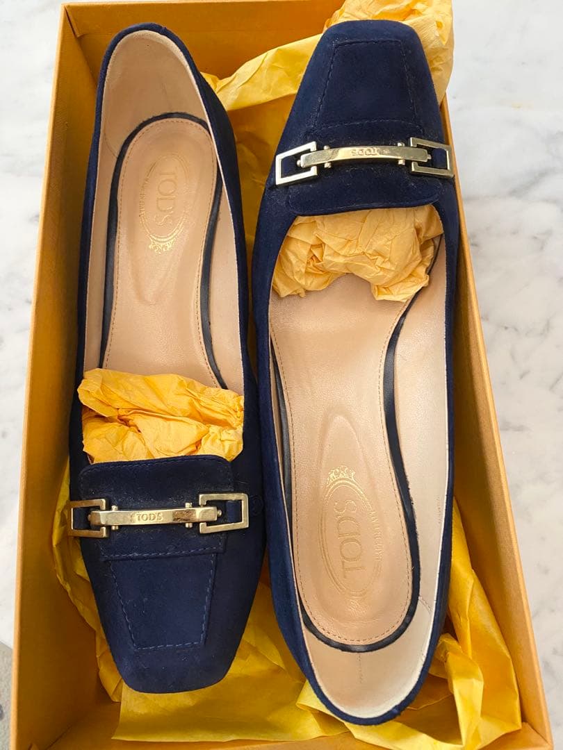 TOD'S ネイビースエード ローファー　36 金具つき