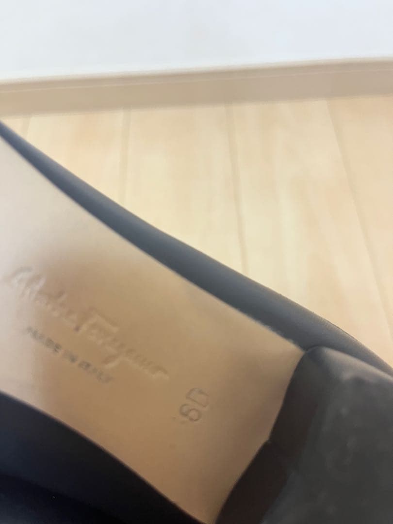 フェラガモ　ヴァラ　バレエパンプス