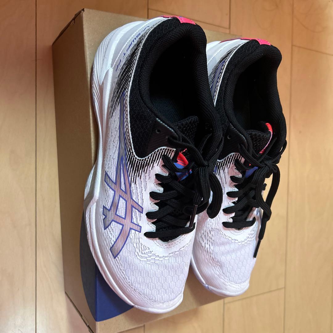 ASICS バレーボールシューズ ホワイト/ブラック V-swift FF 4