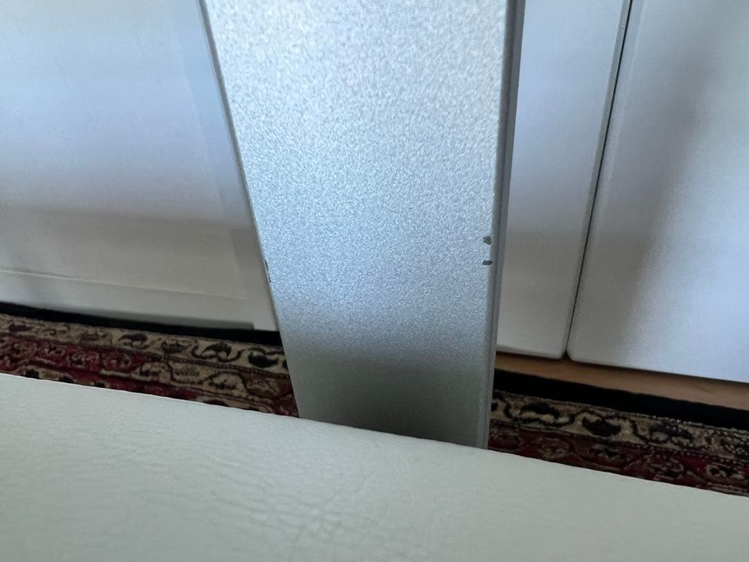 2/8まで　センプレ　フローティングソファSEMPRE ホワイトレザー　1人掛け