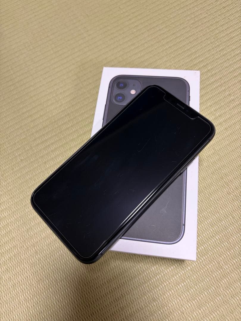iPhone 11 128GB ブラック　SIMフリー