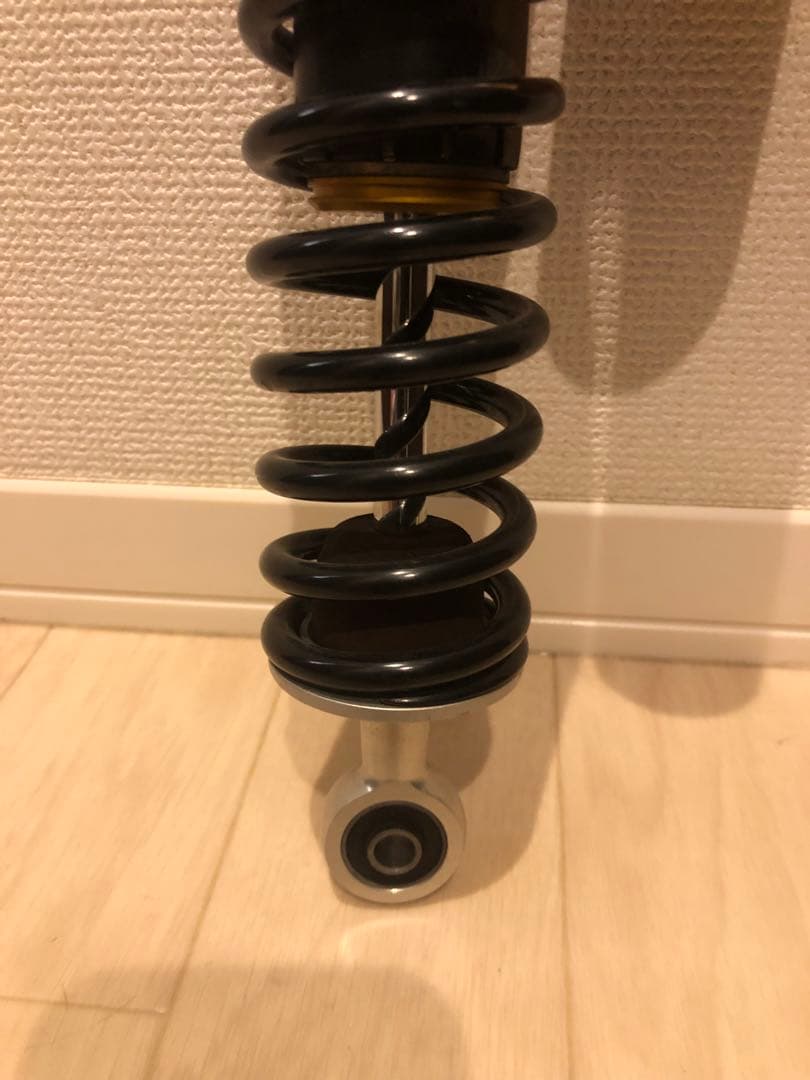 ÖHLINS 調整可能 サスペンション　CB1000SF(SC30)