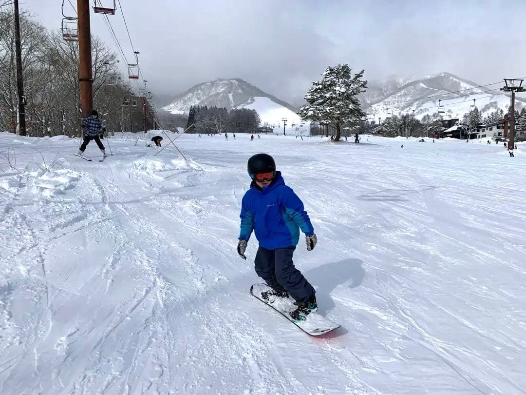 モンベル　キッズ　ジュニア　ウェア　スキー　スノボ　上下セット