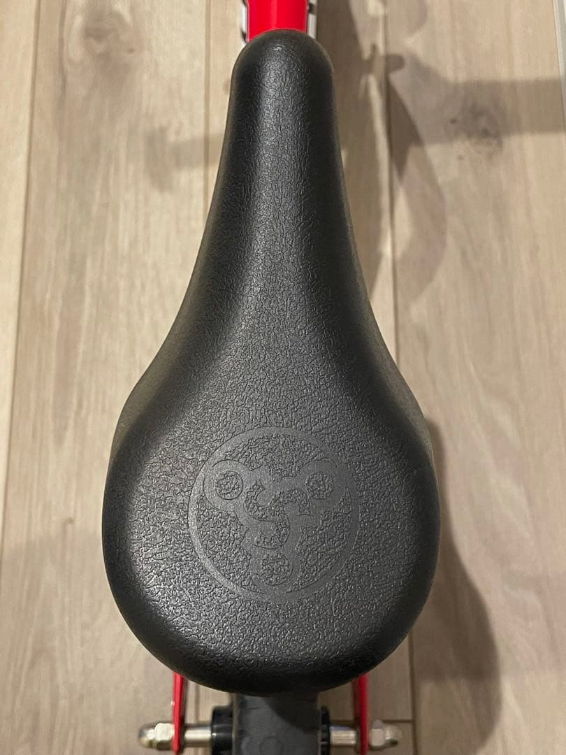 美品！STRIDER バランスバイク 赤 12インチ