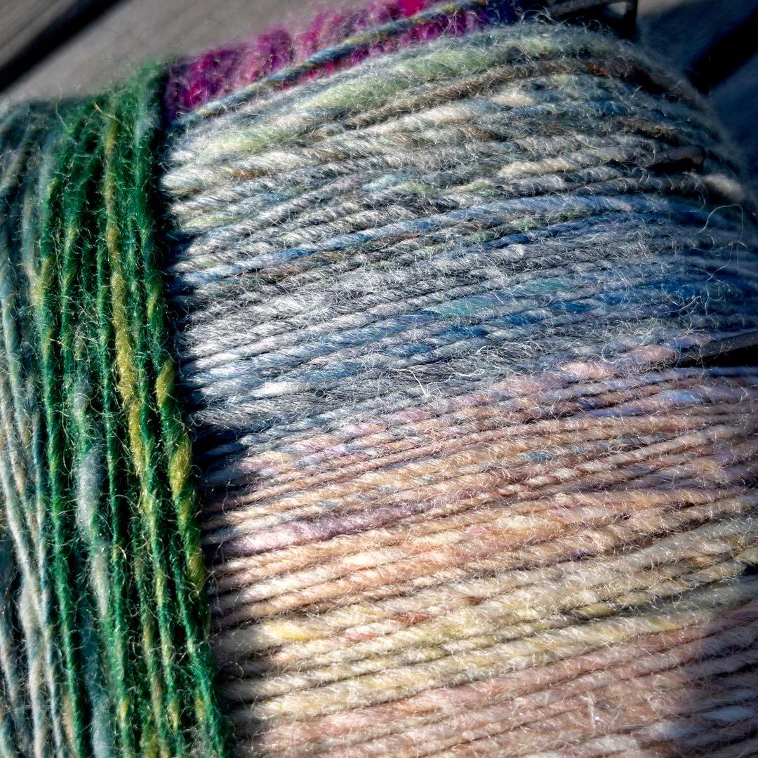 【一点もの】『手紡ぎ糸のお花. j'』手刺繍ファブリックパネル