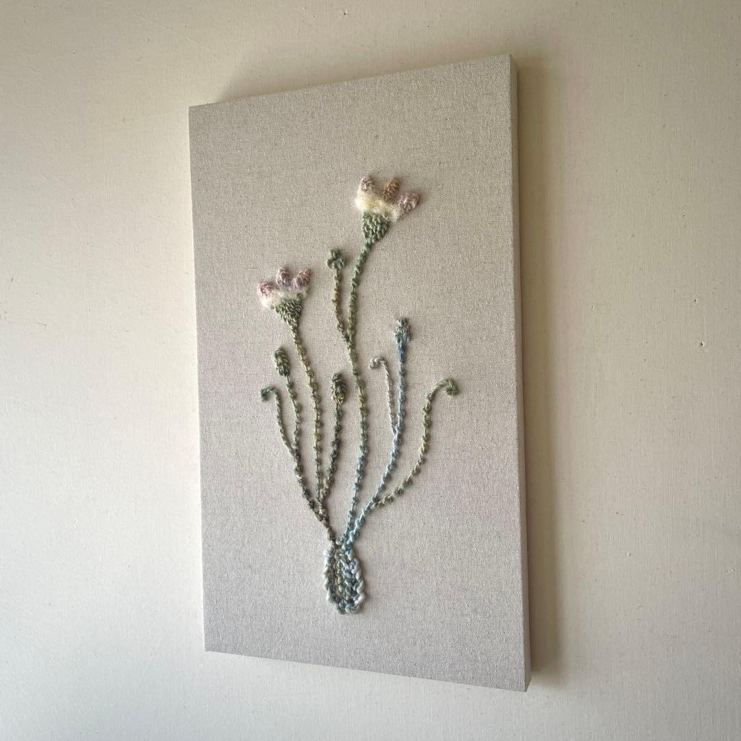 【一点もの】『手紡ぎ糸のお花. j'』手刺繍ファブリックパネル