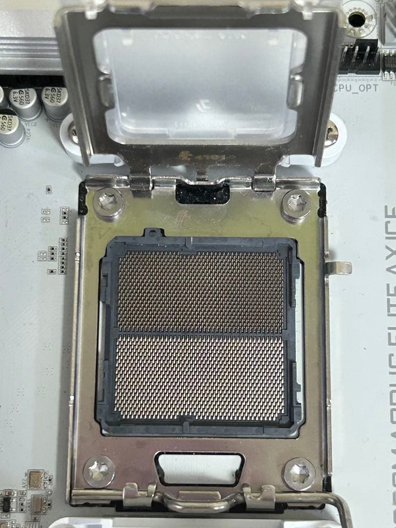 マザーボード mATX GIGABYTE B650M AORUS ELITE AX ICE