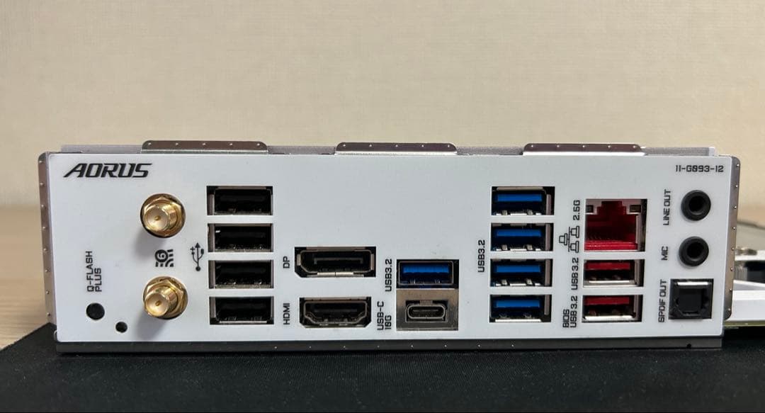 マザーボード mATX GIGABYTE B650M AORUS ELITE AX ICE