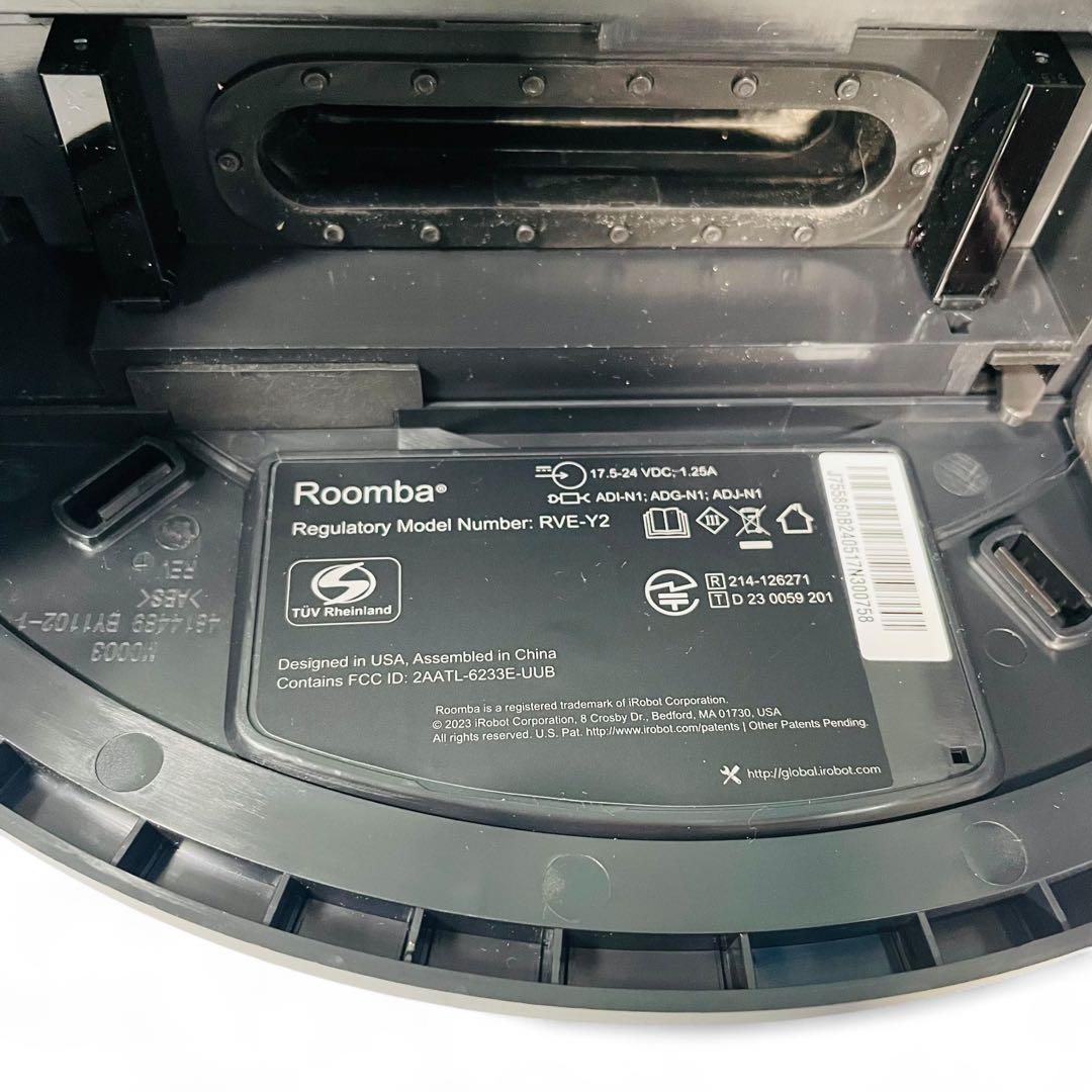 iRobot Roomba j7+ クリーンベース付き　ロボット掃除機　ルンバ