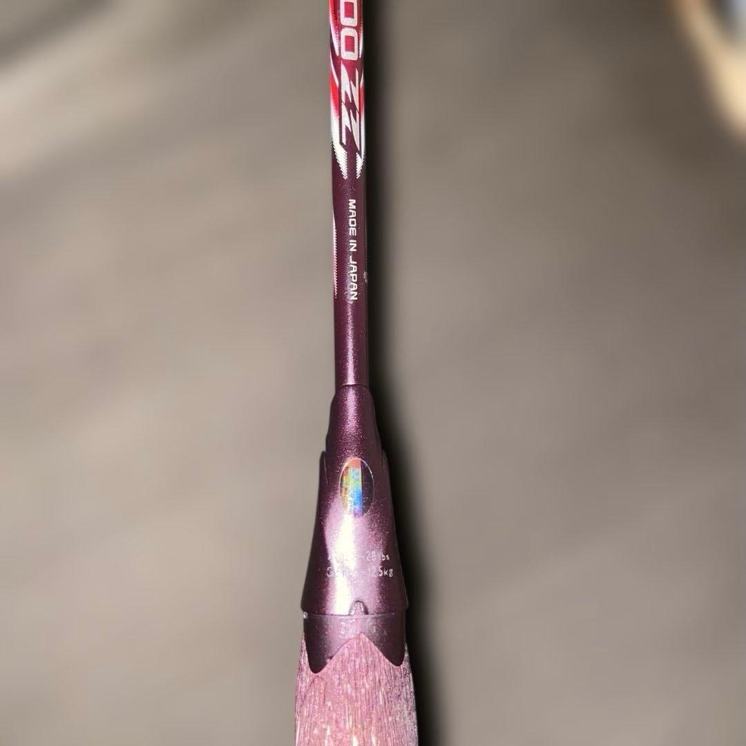 バドミントンラケットアストロックス100zz