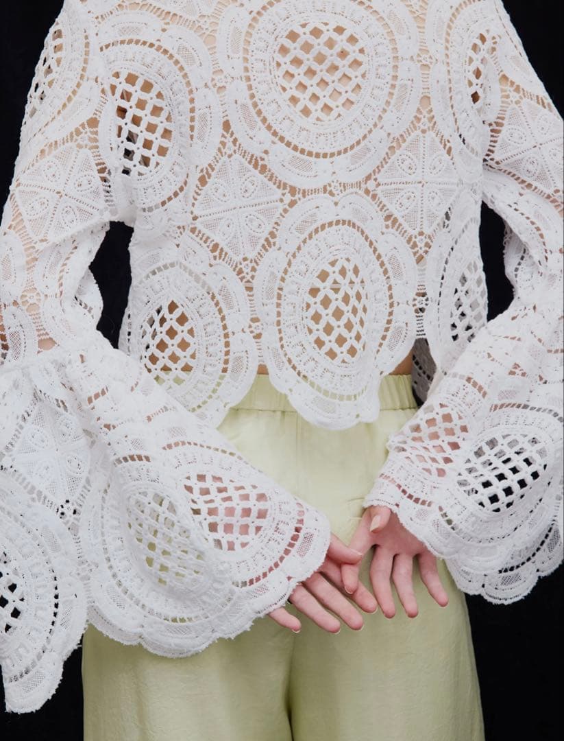 MEDI INDIAN 2WAY BIG LACE TOPSホワイト