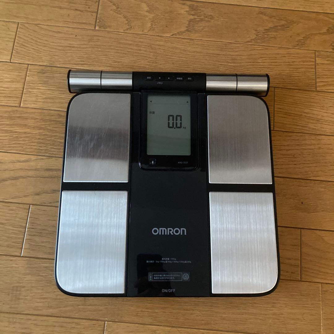 オムロン　体重体組成計　 KRD-703T