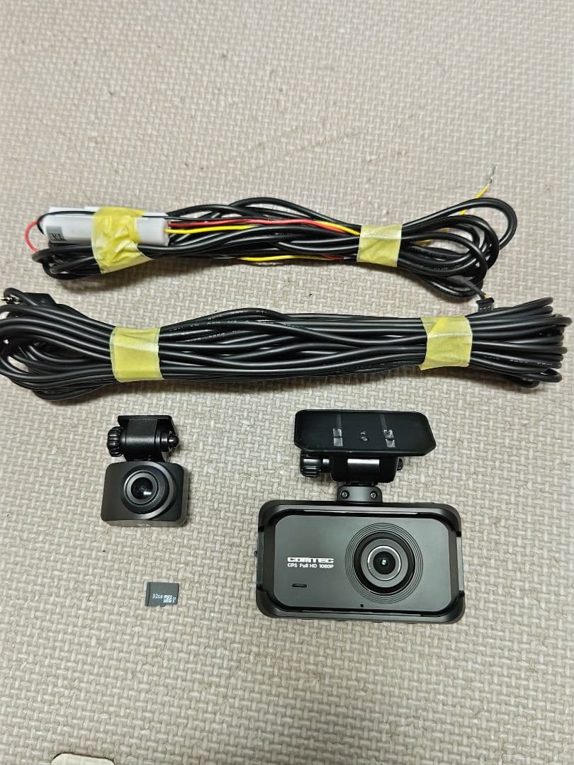 COMTEC ZDR 055 前後カメラドライブレコーダー配線付き