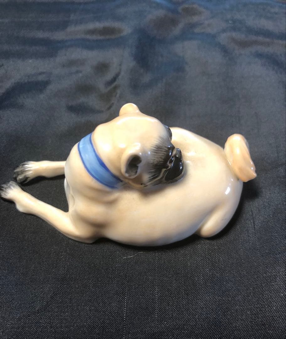 マイセン　パグ　フィギュリン