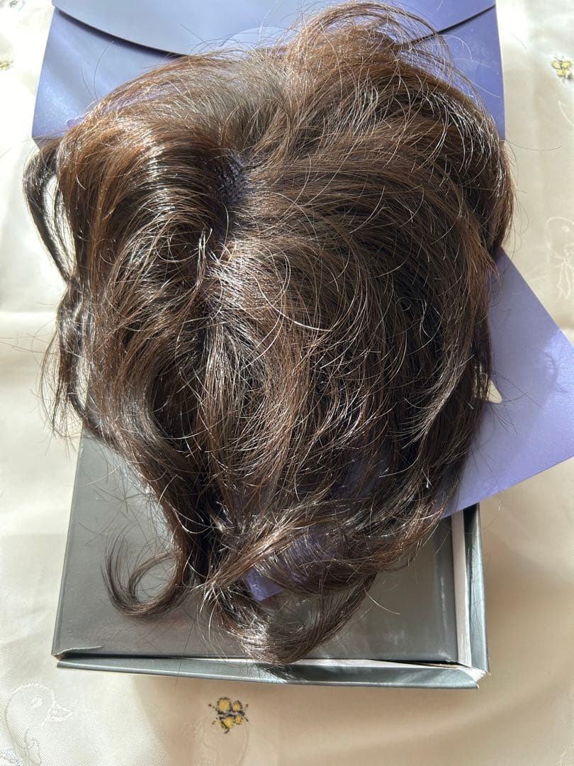 ヘアウィッグ　マニフィー